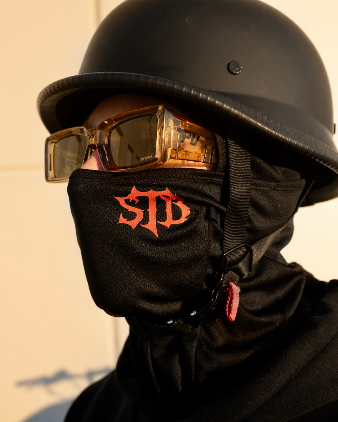 REBIRTH Black/Red Sheisty